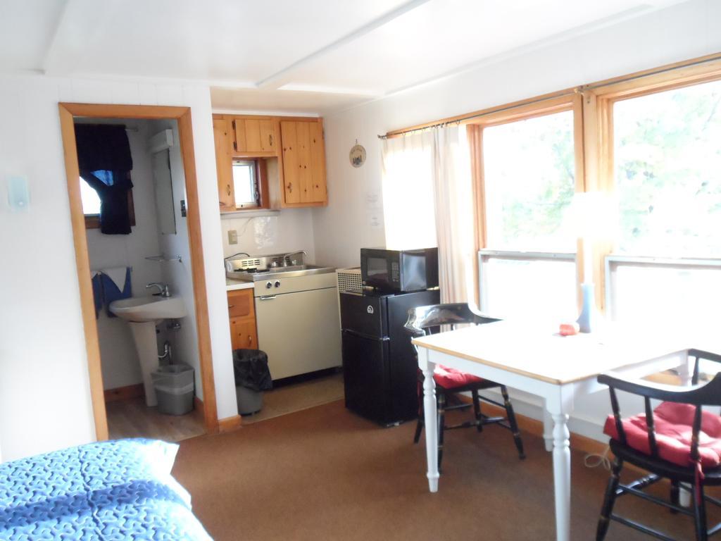 White Oak Motel & Cottages Holderness Стая снимка