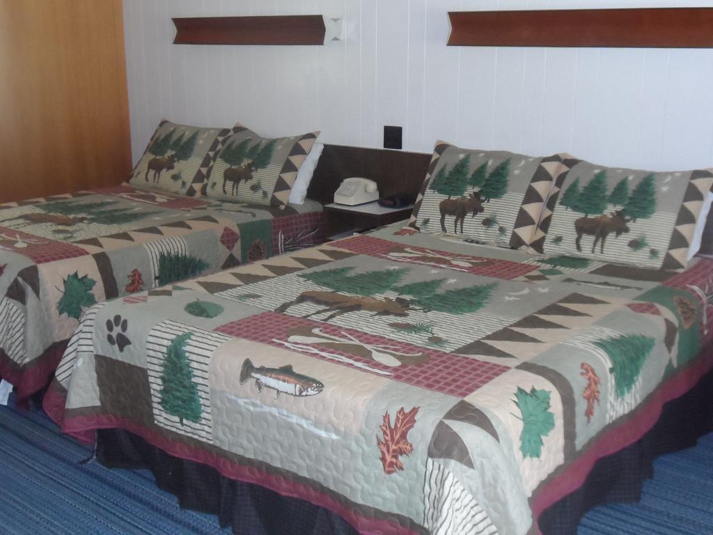 White Oak Motel & Cottages Holderness Стая снимка