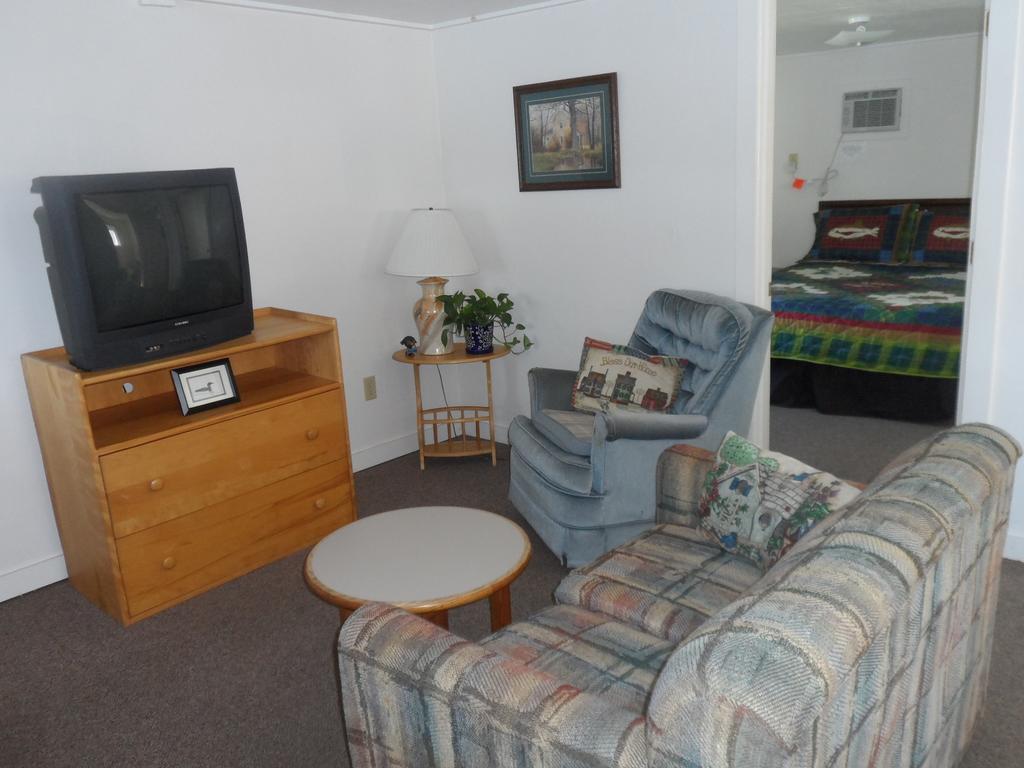 White Oak Motel & Cottages Holderness Стая снимка