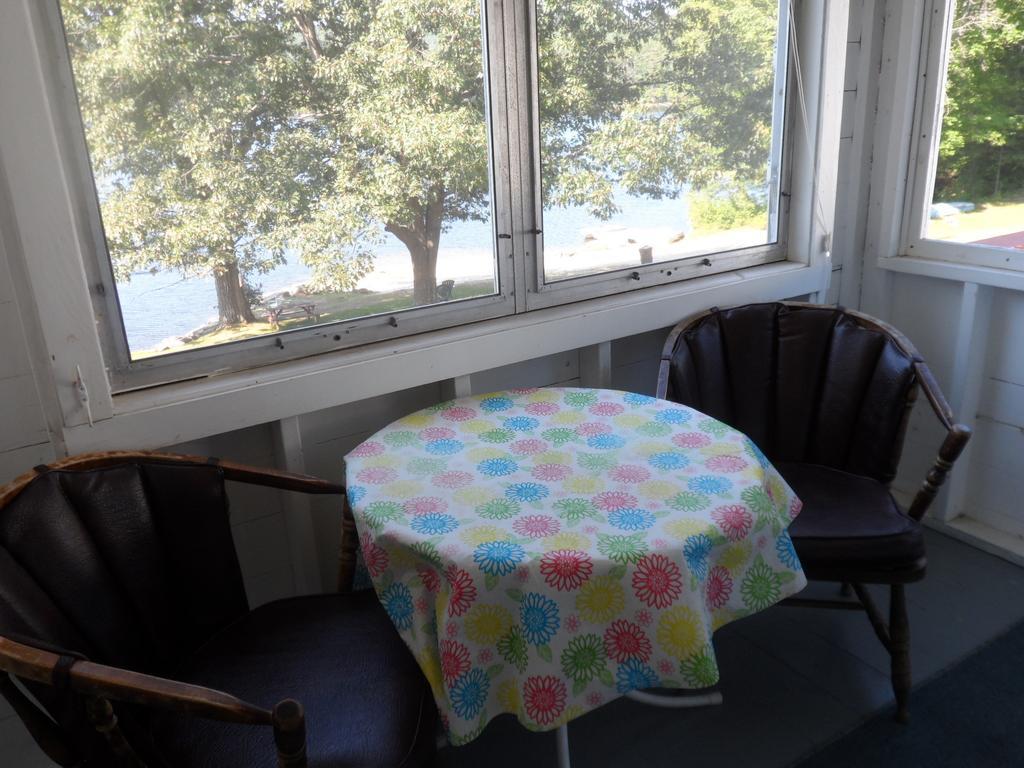 White Oak Motel & Cottages Holderness Стая снимка