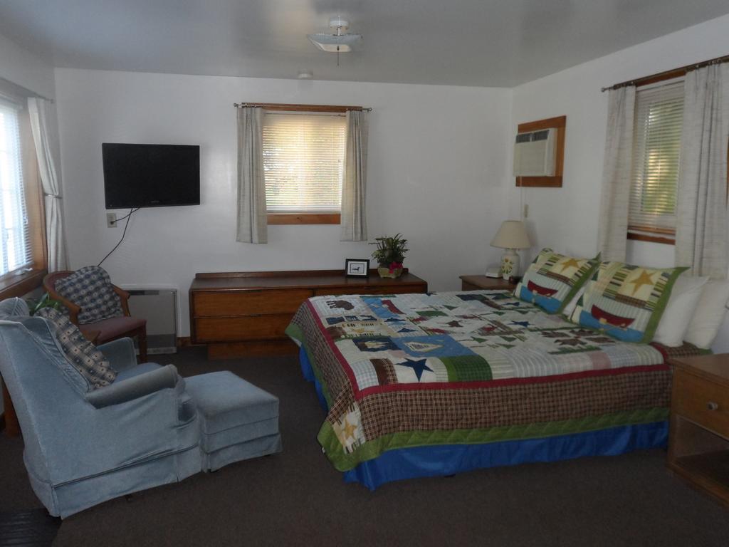 White Oak Motel & Cottages Holderness Стая снимка
