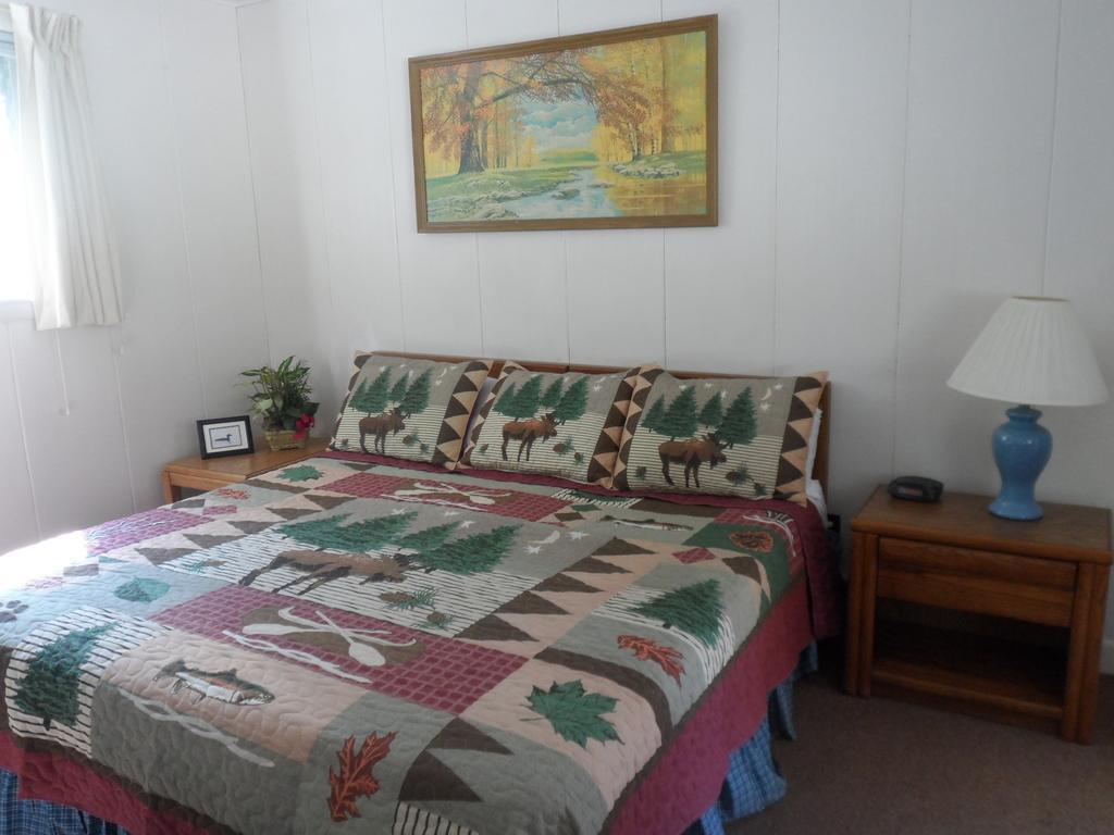 White Oak Motel & Cottages Holderness Стая снимка