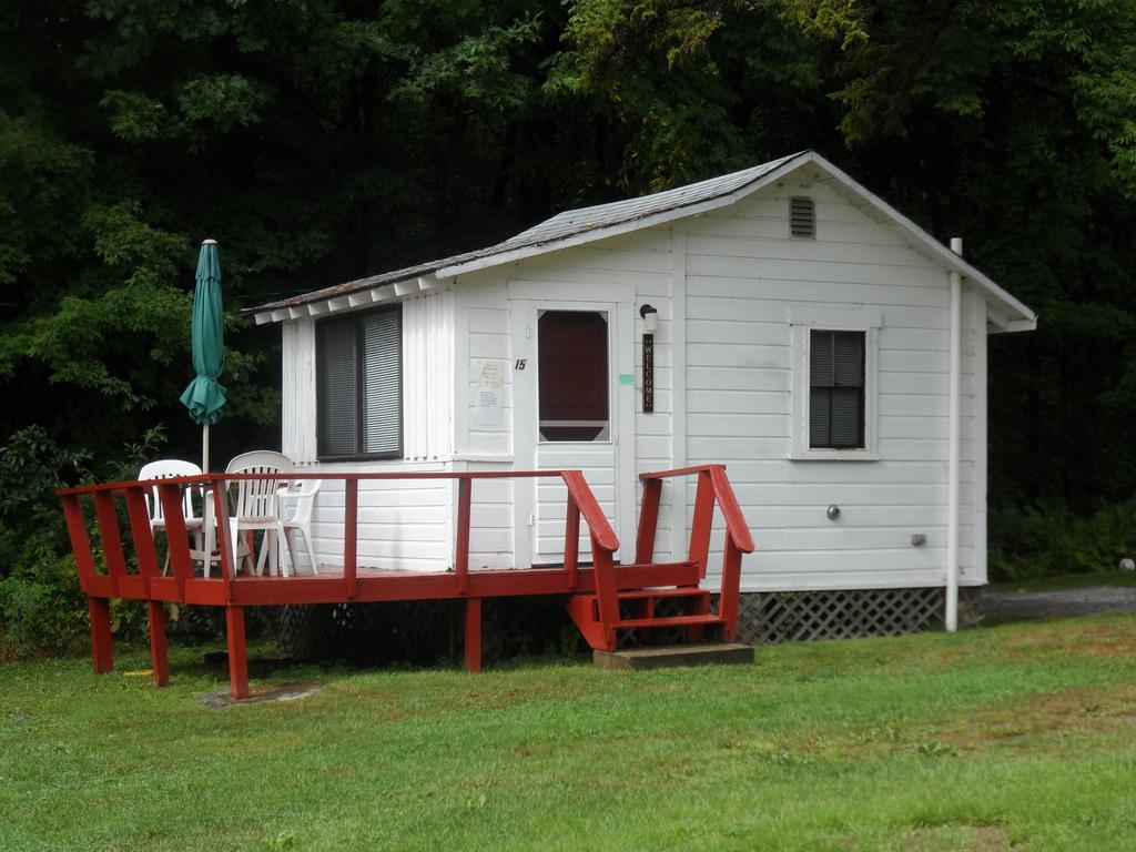 White Oak Motel & Cottages Holderness Стая снимка